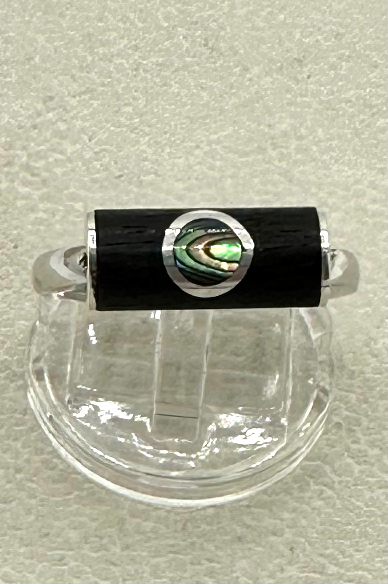 Miniature : Bague «ébène », nacre 
