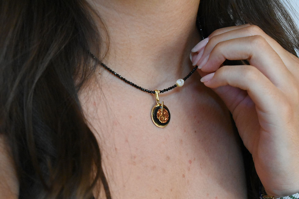 Miniature : Collier, note, spinelle noire, jaspe