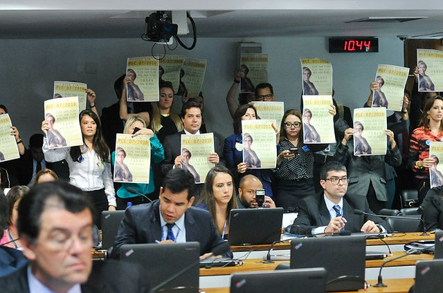 Debate no CCJ
