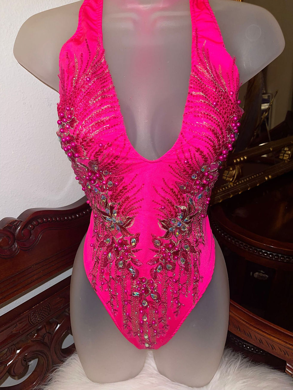 Thumbnail: Flowered Plunge