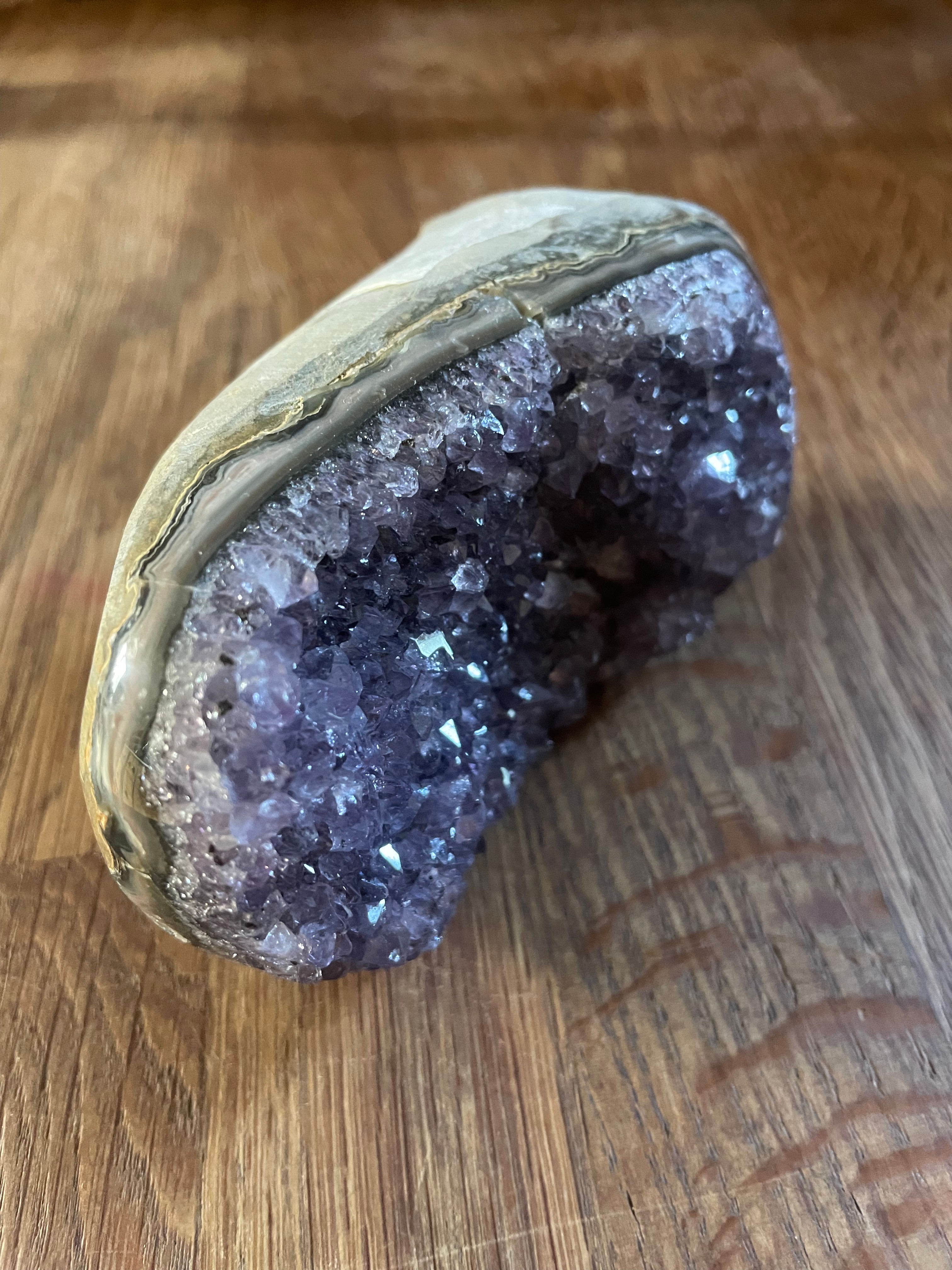 Amethyst Cut Base. Uruguay