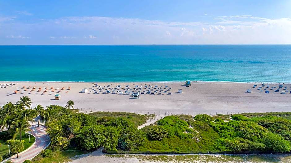 Thumbnail: Hilton Vacation Club Crescent on South Beach Miami