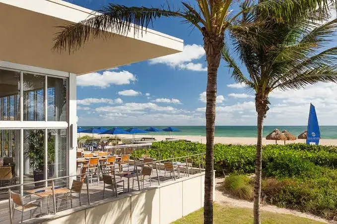 Thumbnail: Fort Lauderdale Marriott Harbor Beach Resort & Spa