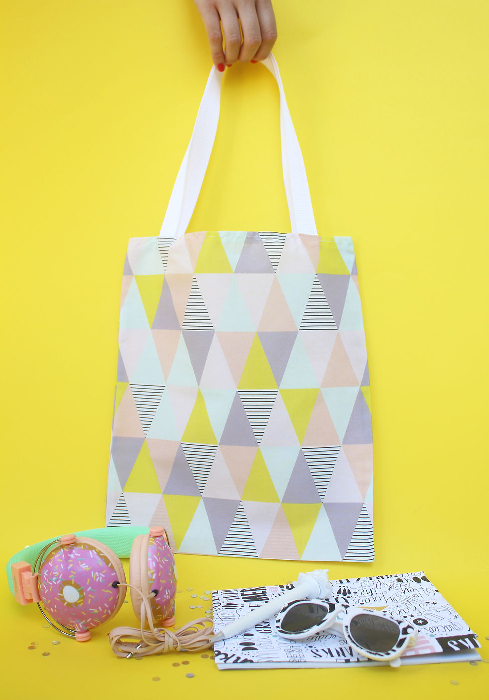 תמונה ממוזערת: תיק | משולשים