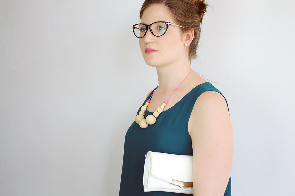 תמונה ממוזערת: שרשרת עץ ורודה