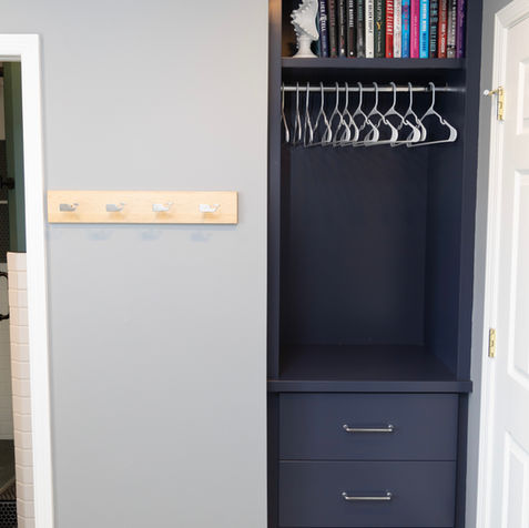 Custom storage solutions coastal beach house - Wrightsville Beach, NC