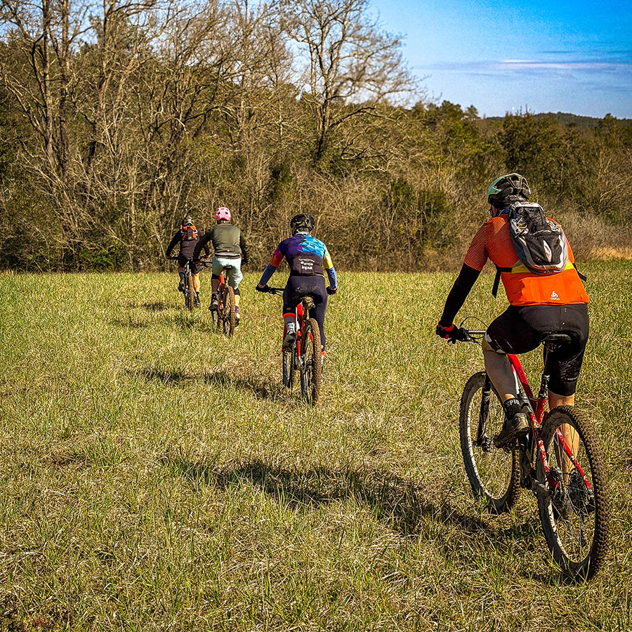 Descubre el Pla de l’Estany - Banyoles sobre una bicicleta.