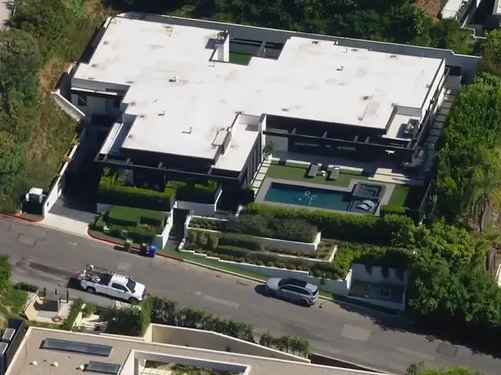 Chopper view of Yoshinobu Yamamoto's Hollywood Hills Home