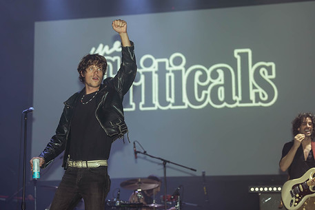oliviasullivanphoto-thecriticals3