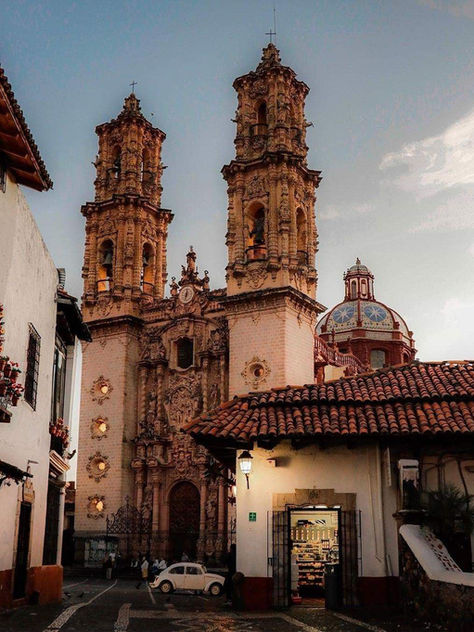 Taxco de Alarcón, pueblo mágico lleno de tradición