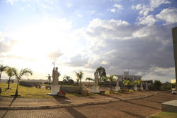 Praça Renascidos em Pentecostes