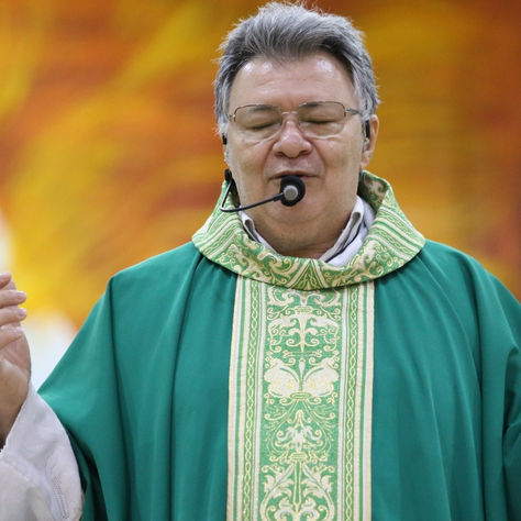 Eu vos trouxe aqui para que vocês consolem os angustiados desse mundo