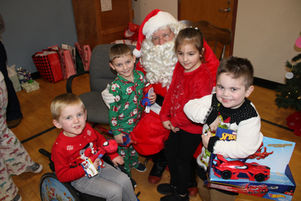RPD lends horses for Santa to visit children in Rochester