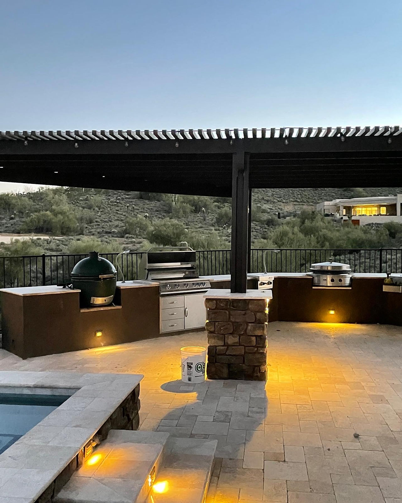 KoKoMo Grills Outdoor Kitchen