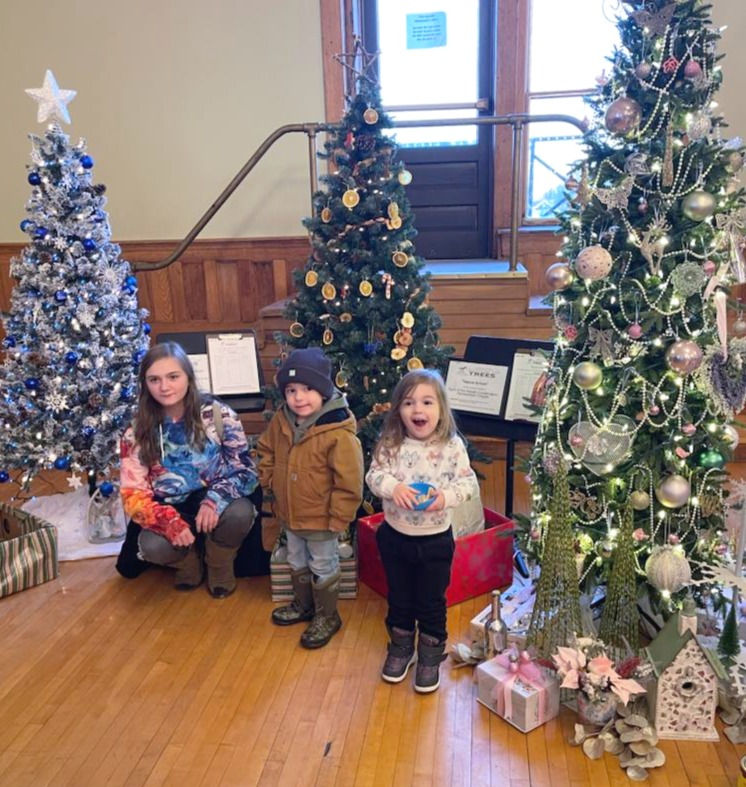 SWCC at Lakeside Club's Festival of Trees