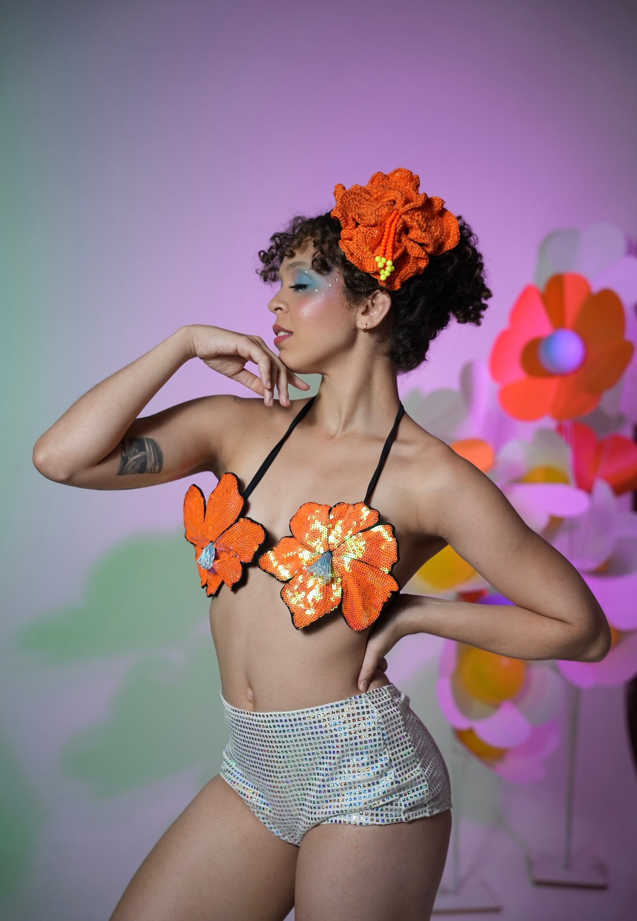 Presilha flor de crochê