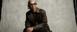 M-Indian Portrait Light Grey
