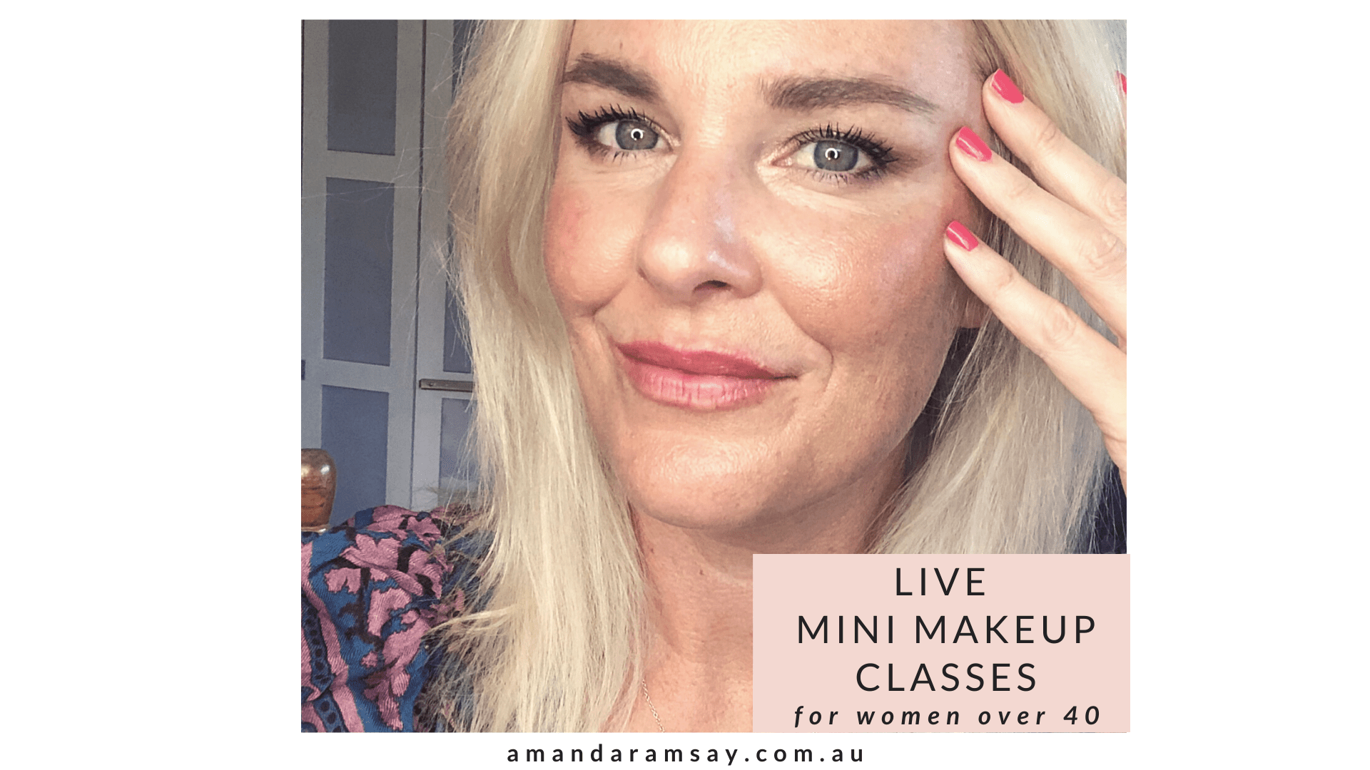 FREE mini makeup masterclass - Brows