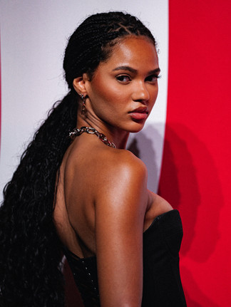 JULIANA nalù, photo by Fabio Cannizz