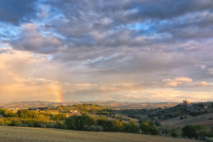 paesaggio terre del lacrima di morro