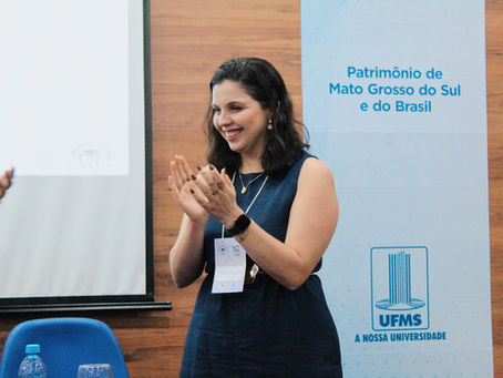 Aparecida Santana de Souza Chiari no V SITEM