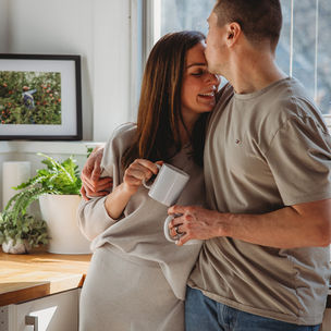 What Season Is Best for Family Photos in New England?