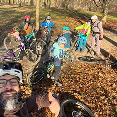 Gruppenbild mit unserem Trainer Dimi