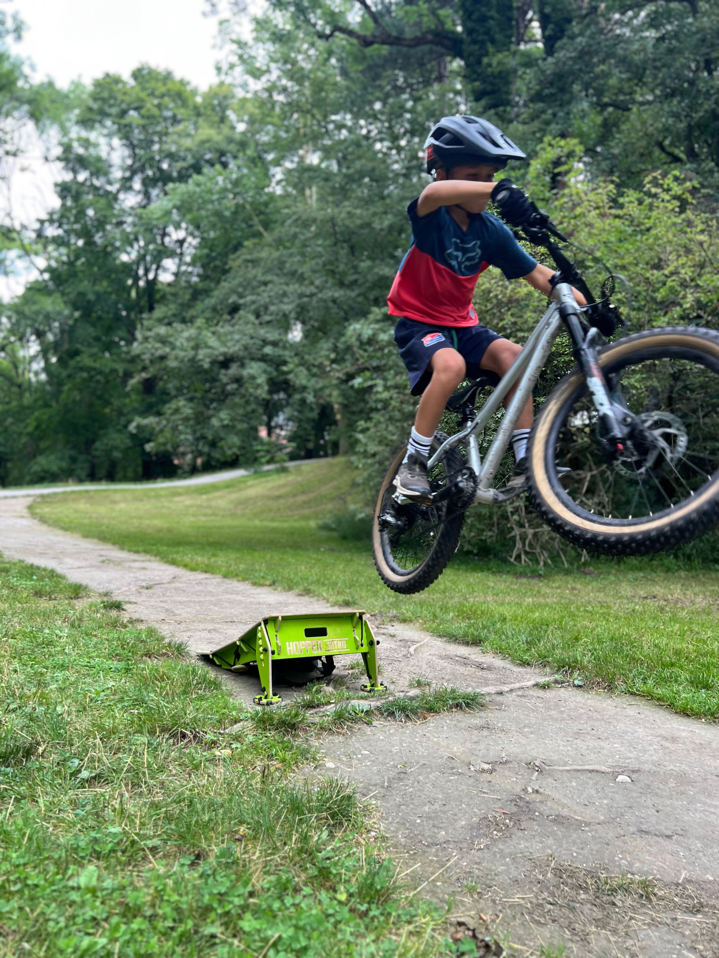 Sprung über den MTB Hopper