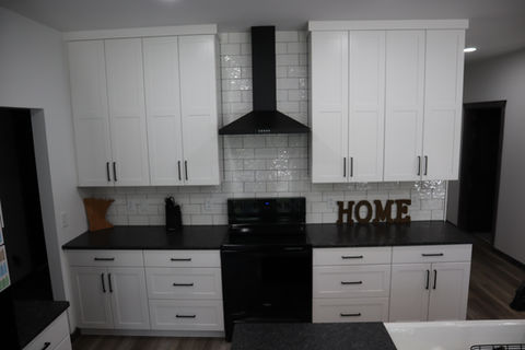 Box Type: Encore (Frameless Cabinetry)

Door Style: Regent

Finish: Simply White

Interiors: Prefinished Maple