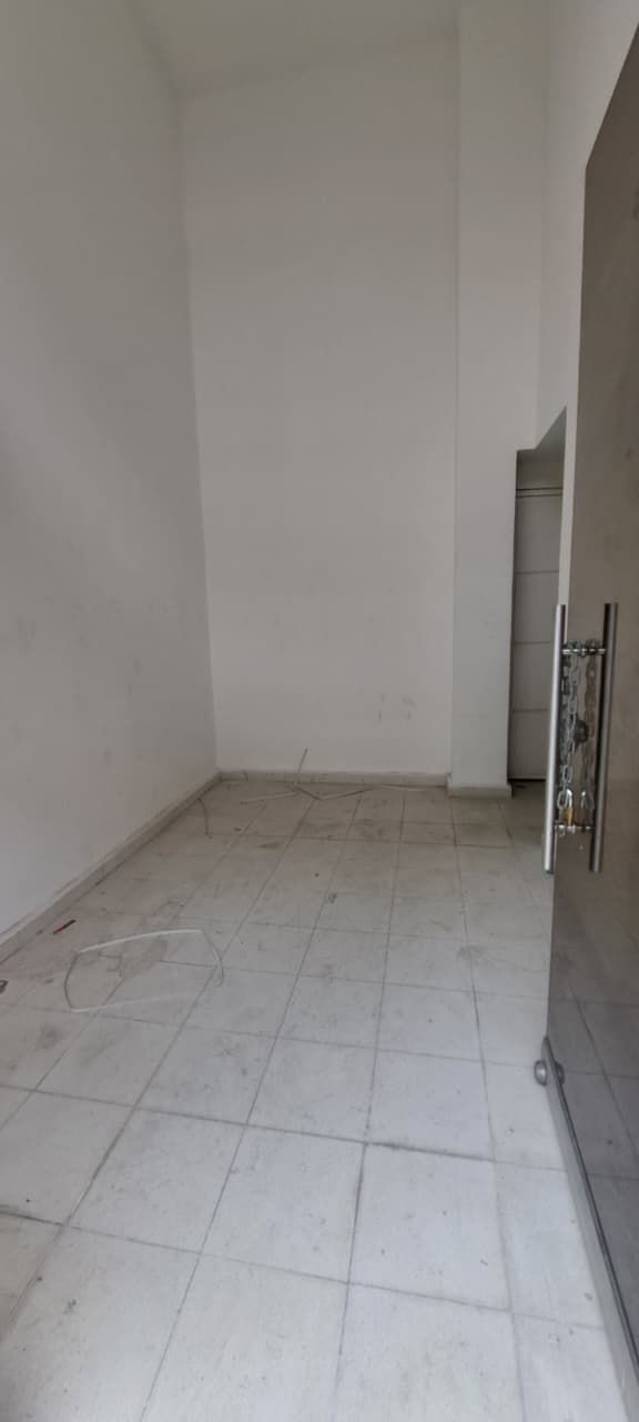 Miniatura: SE ARRIENDA AMPLIO LOCAL EN EL CENTRO DE BUCARAMANGA