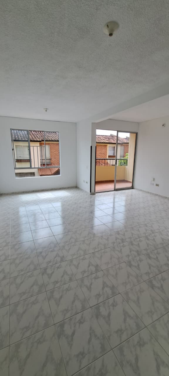 Miniatura: SE VENDE HERMOSO APTO EN EL C.R GIRASOL