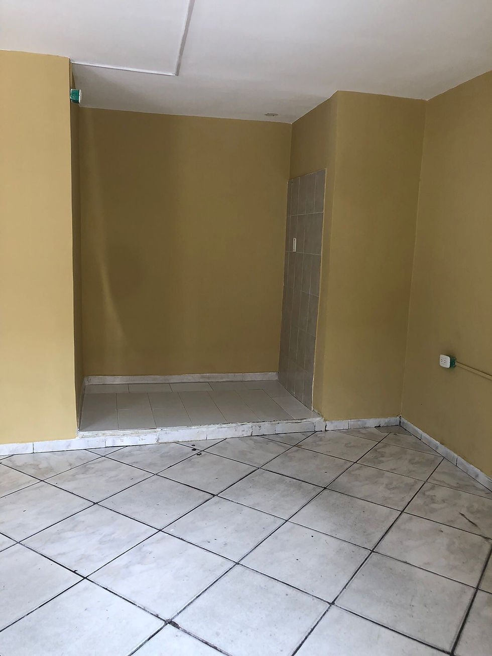 Miniatura: SE ARRIENDA LOCAL BARRIO LAS VILLAS , JUNTO AL CALDAS!