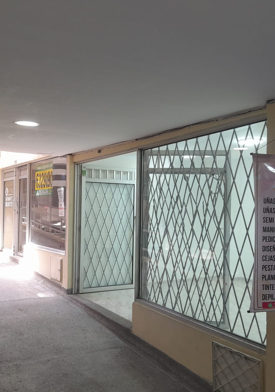 SE VENDE LOCAL EN EL CENTRO COMERCIAL LOS ANDES. BUCARAMANGA