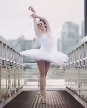 Ballerina.avif