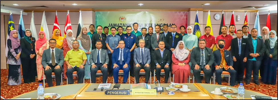 Ahli-Ahli Mesyuarat Ke-20 JKNG di Bilik Persidangan, Tingkat 15, Wisma JUPEM pada 6 September 2024