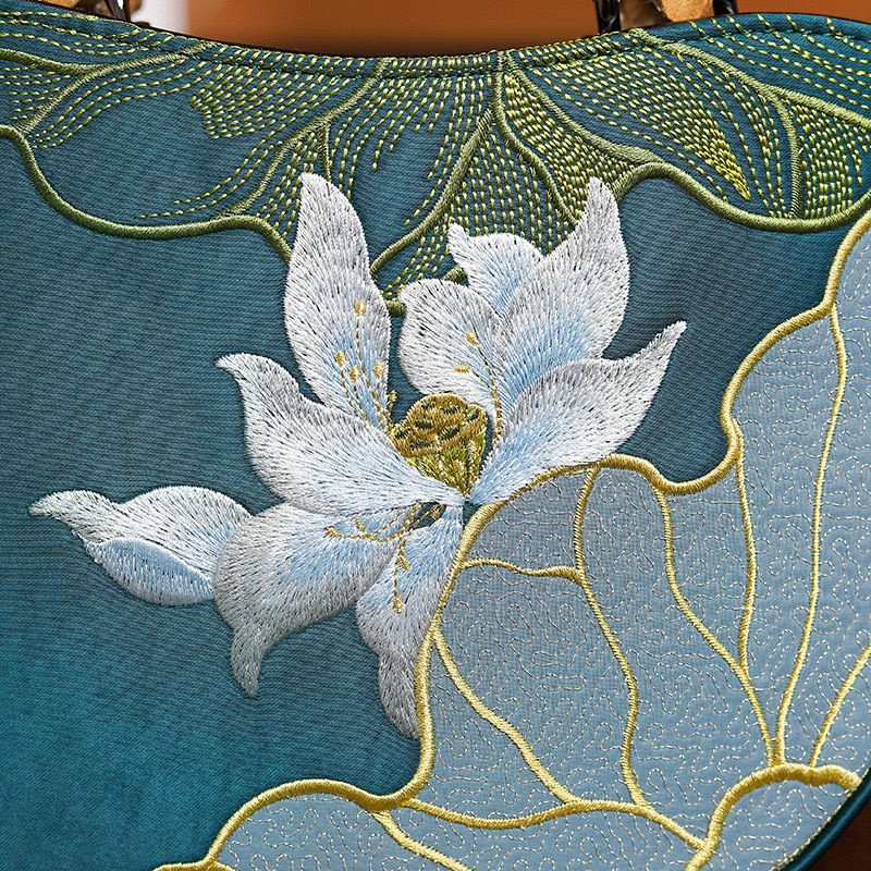 Thumbnail: Exquisite Embroidered Handbag Crafted with high-precision embroidery