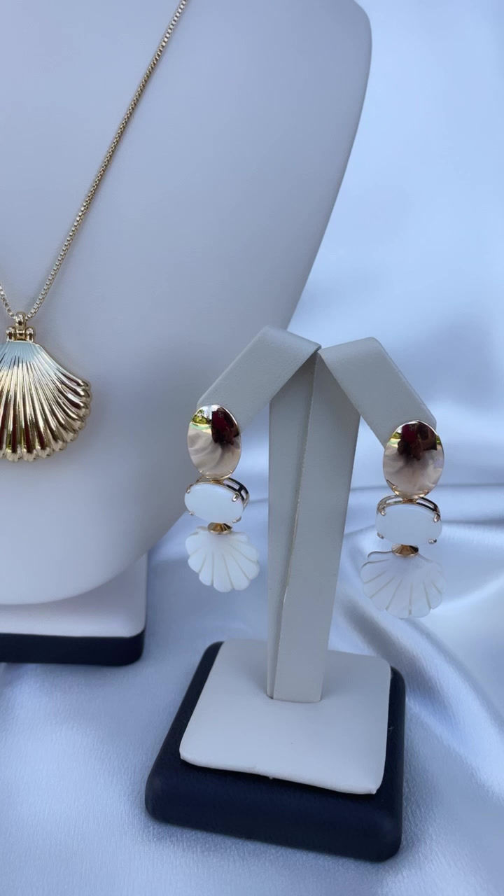 Miniatura: Brinco Concha Madrepérola