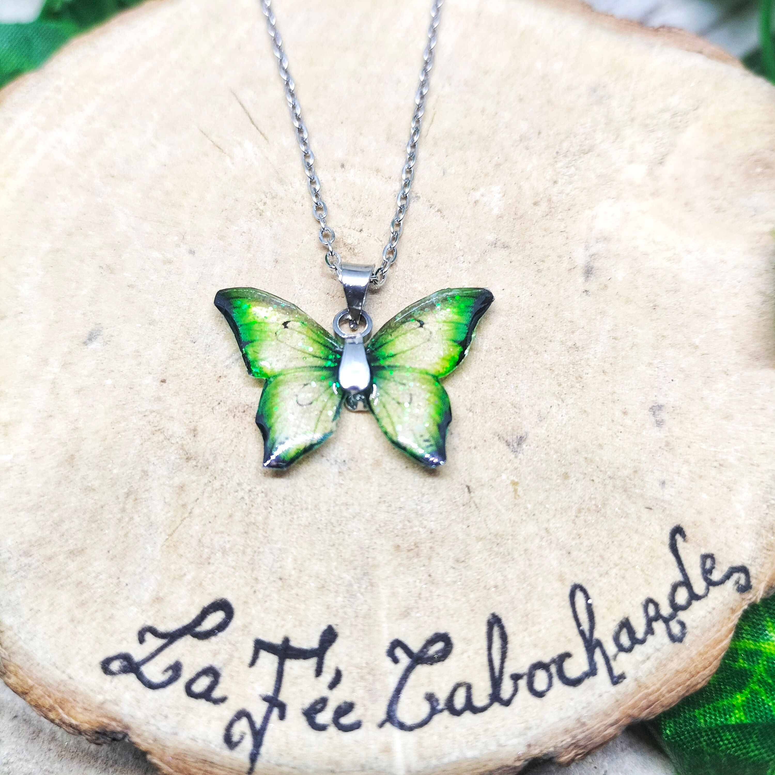 Collier Petit Papillon vert