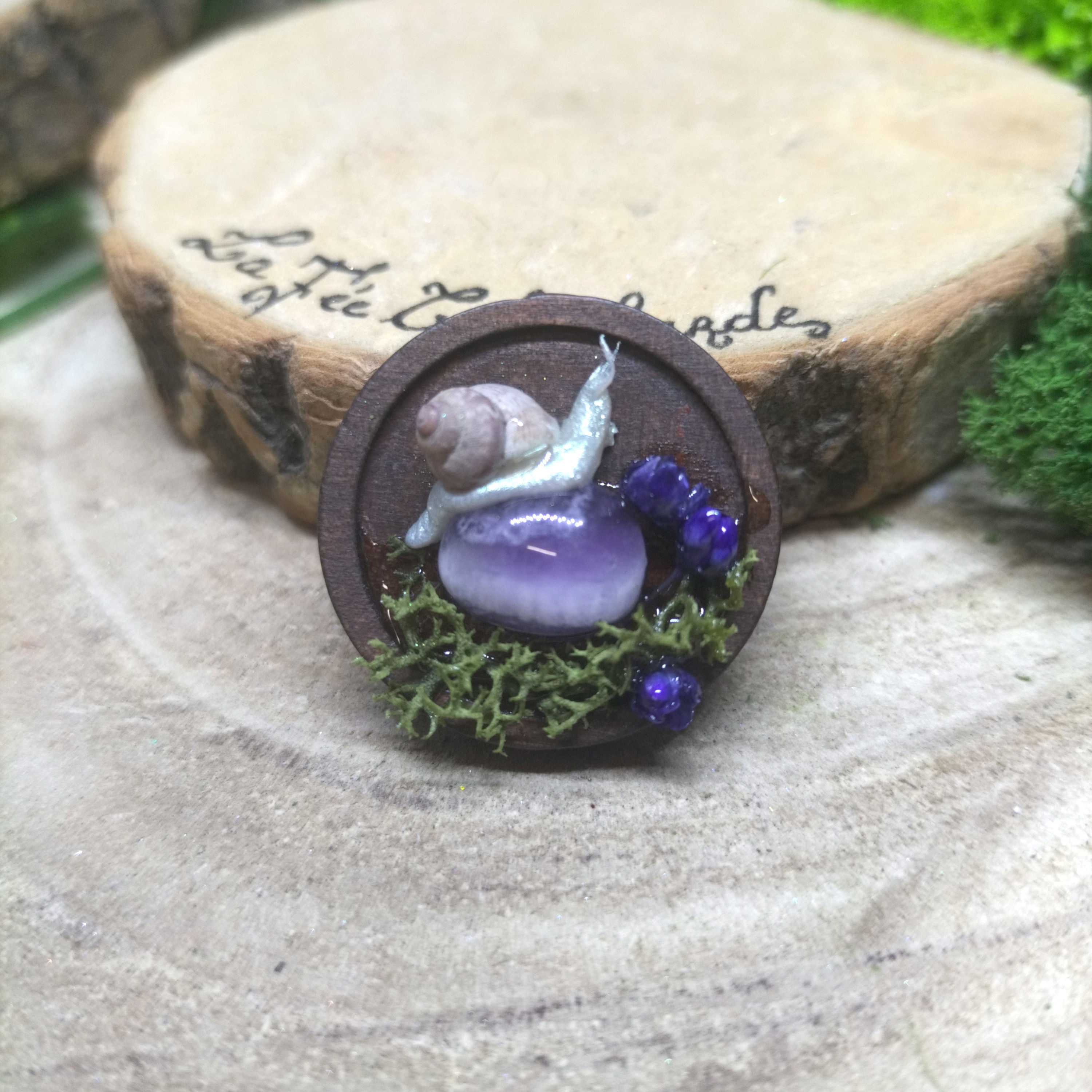 Broche Escargot  améthyste 