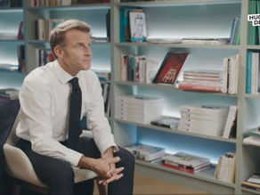La Macronie (mini pièce de théâtre) : Acte I, Scène VI