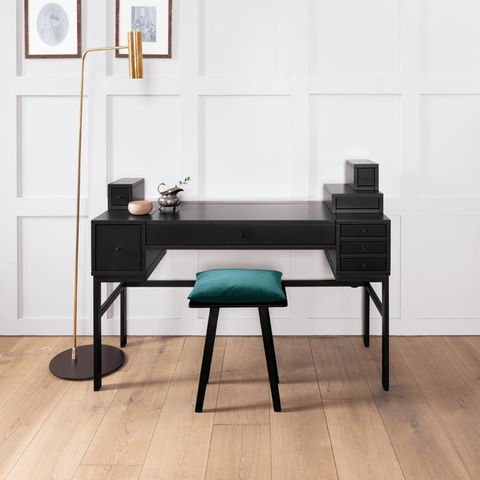 Minimalistischer Arbeitsplatz Zuhause