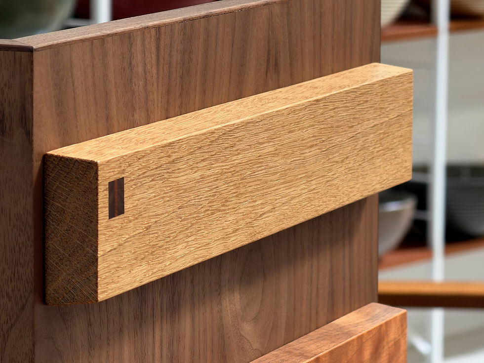 Thumbnail: Knife Block