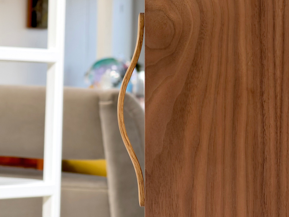 Thumbnail: Pressed Handle
