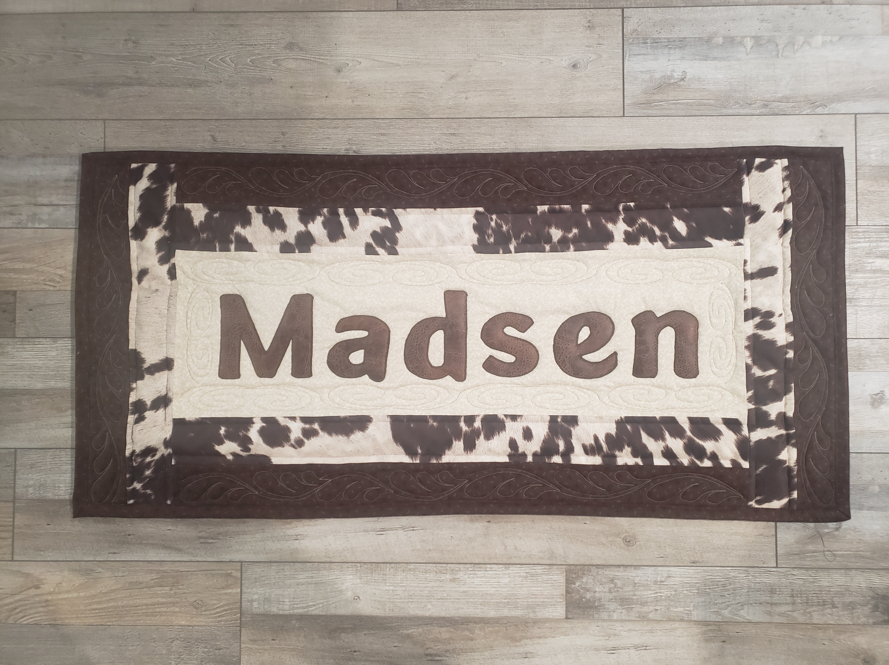 Customized table runner