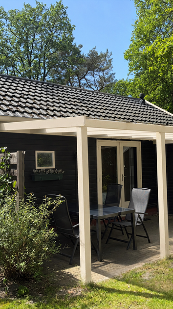 vakantiehuisje-woodz-terras-tuin-beerze-ommen