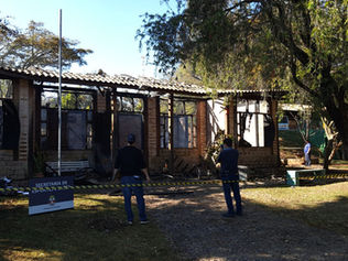 Incêndio destrói Secretaria de Esportes no Parque Municipal