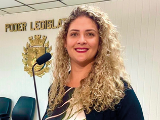 Chris PC entra com representação ao Ministério Público sobre contrato da Prefeitura com Prescon