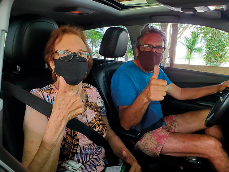 Vinhedo vacina idosos de 64 anos e aplica segunda dose agendada entre 26 de abril e 2 de maio VINHEDO