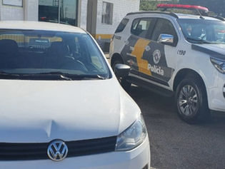 Polícia Rodoviária apreende carro com R$ 475 mil em multas