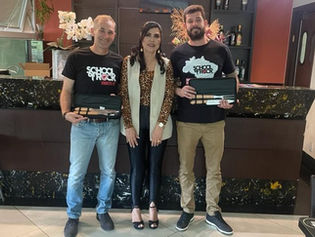 Almoçando com o Tribuna: School Of Rock - Cláudio Zoppi e Victor Duarte Cardozo